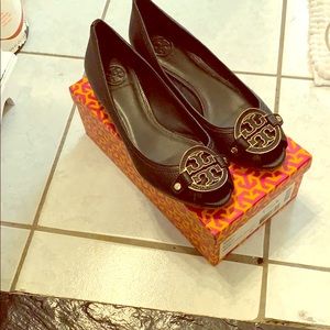 Dress Shoe also Dress Casual Shoe